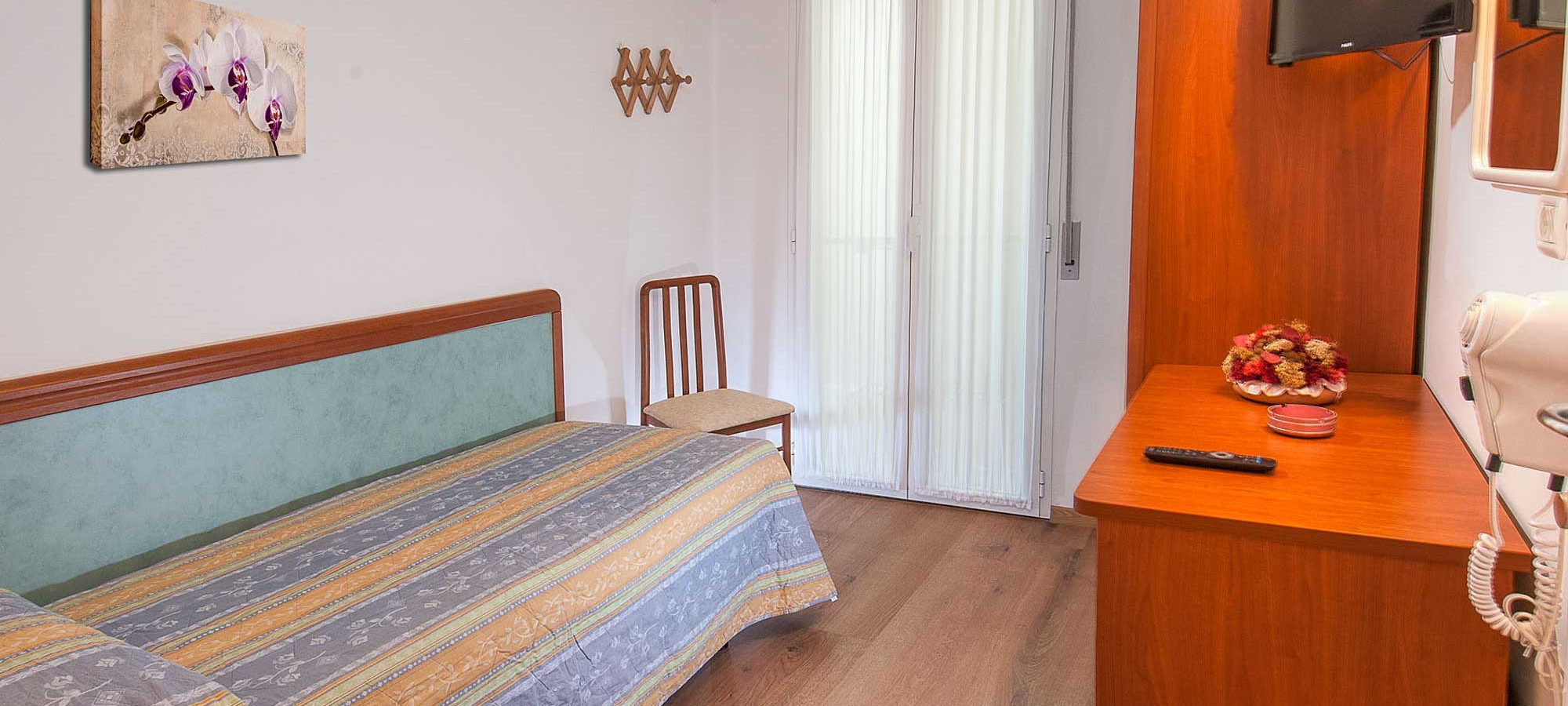 media.Camere-senza-balcone-04-Hotel-alba-Serena-Misano