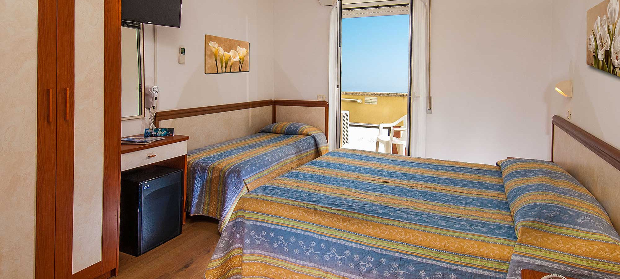 media.Camere-con-balcone-02-Hotel-alba-Serena-Misano