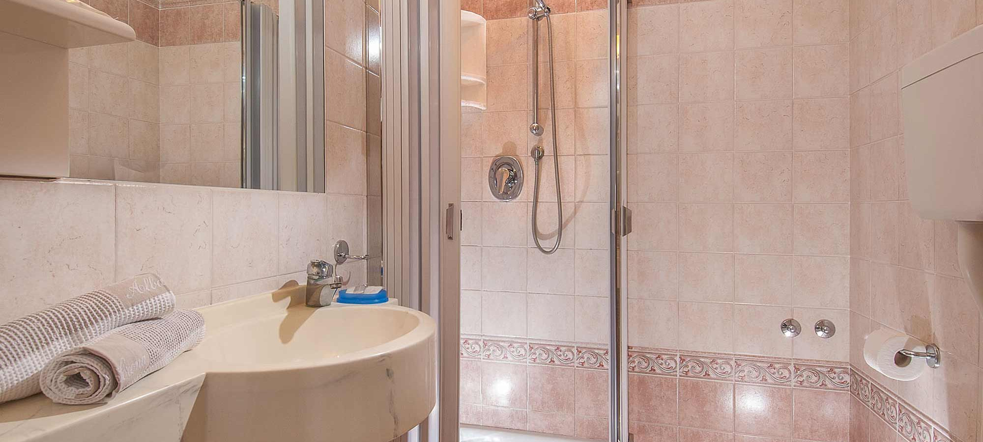 media.Camere-con-balcone-vista-mare-04-Hotel-alba-Serena-Misano