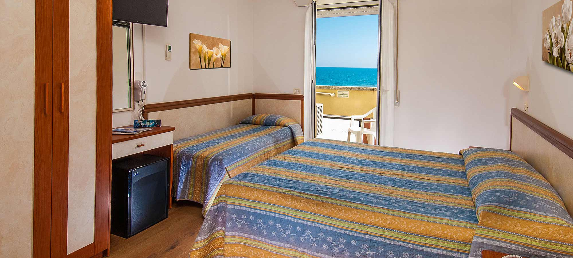 media.Camere-con-balcone-vista-mare-05-Hotel-alba-Serena-Misano